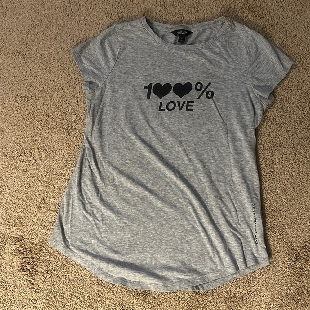 Simply Vera gray tee